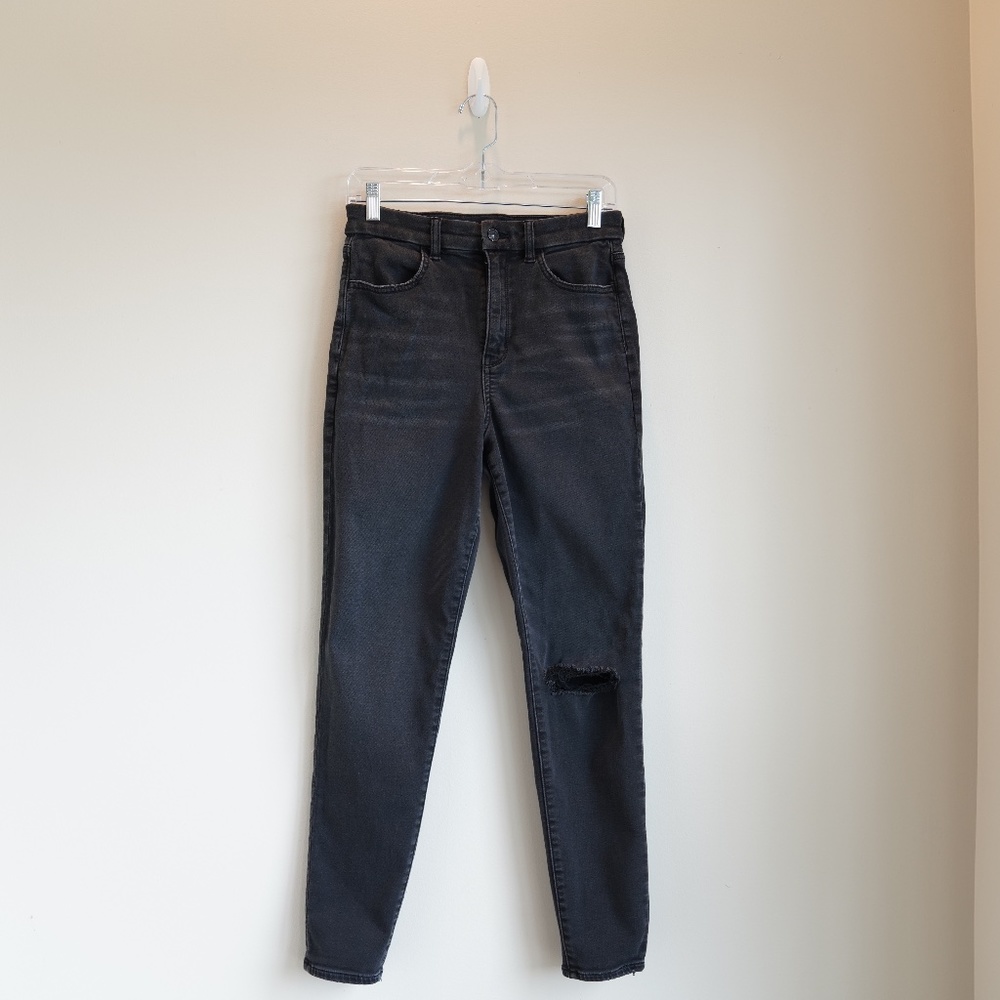 American Eagle Next Level Stretch distressed black jeggings